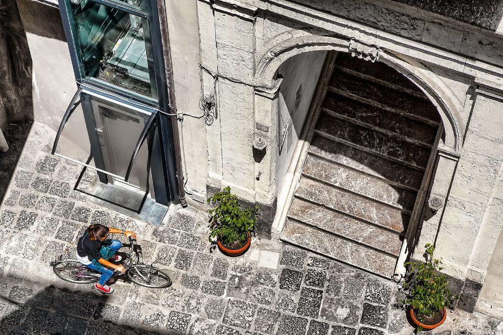 Bmode Hotel Catania Bagian luar foto